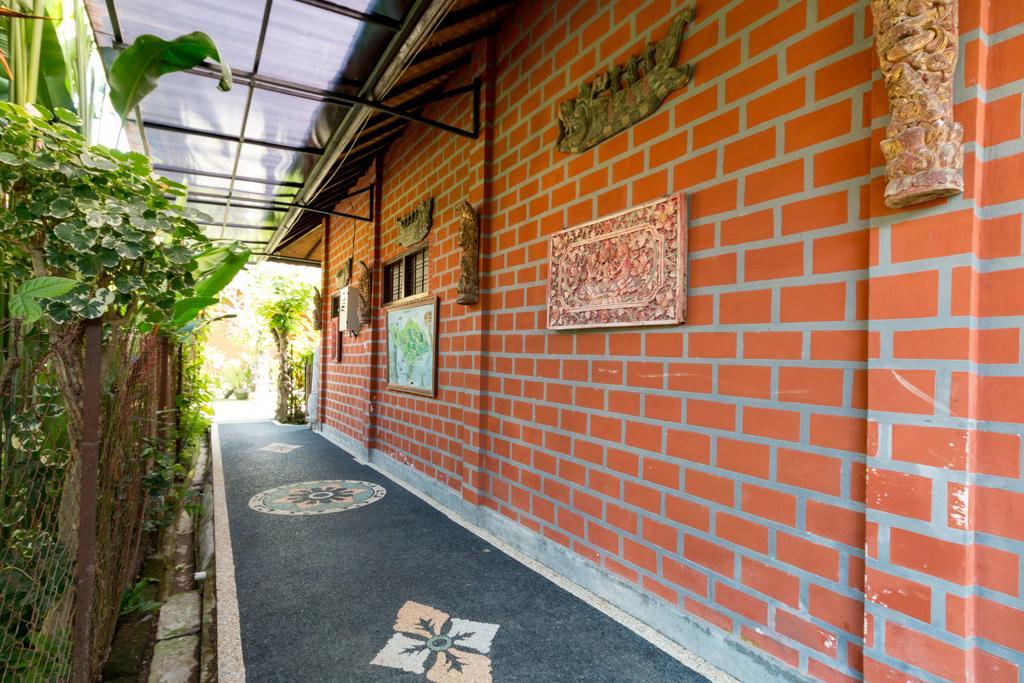 Отель Baruna Sanur Экстерьер фото